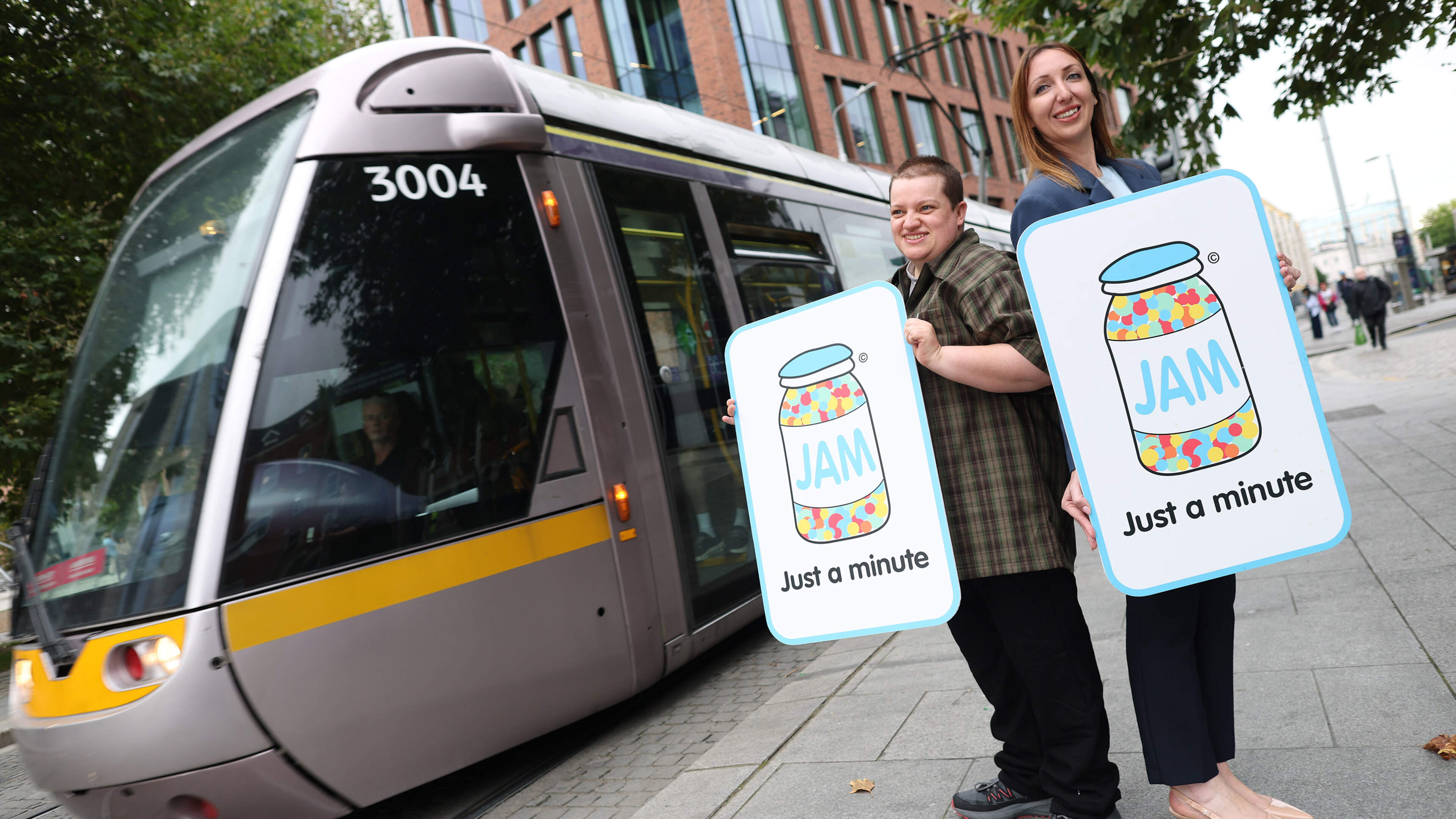 New ‘Ramp Please’ card to help people with disabilities request bus boarding ramp